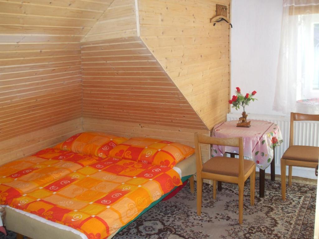 Hotel Holiday House Mirika Svaty Kriz Zimmer foto